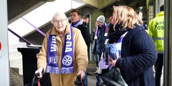 Der VfL Osnabrück und seine Fans bedanken sich bei 91-jähriger Gerhild Gierschner